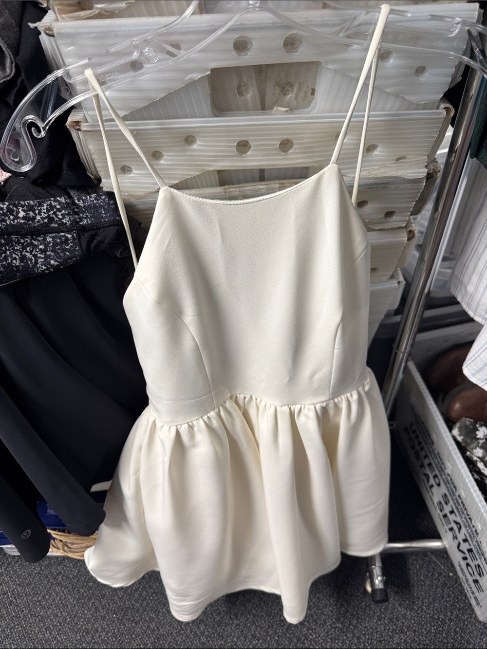Lulus low back dress S // 083004